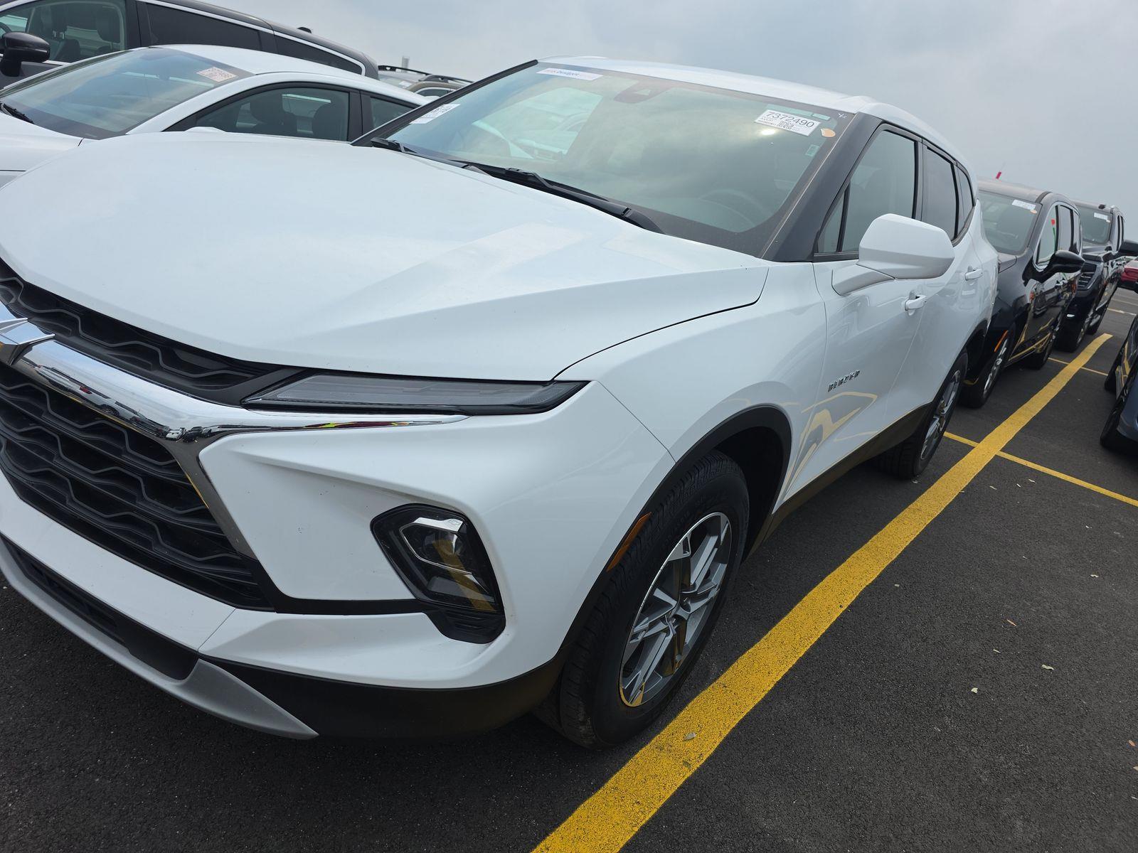 Summit White 2025 Chevrolet Blazer 2LT AWD SUV / Crossover All-Wheel Drive 9-Speed Automatic