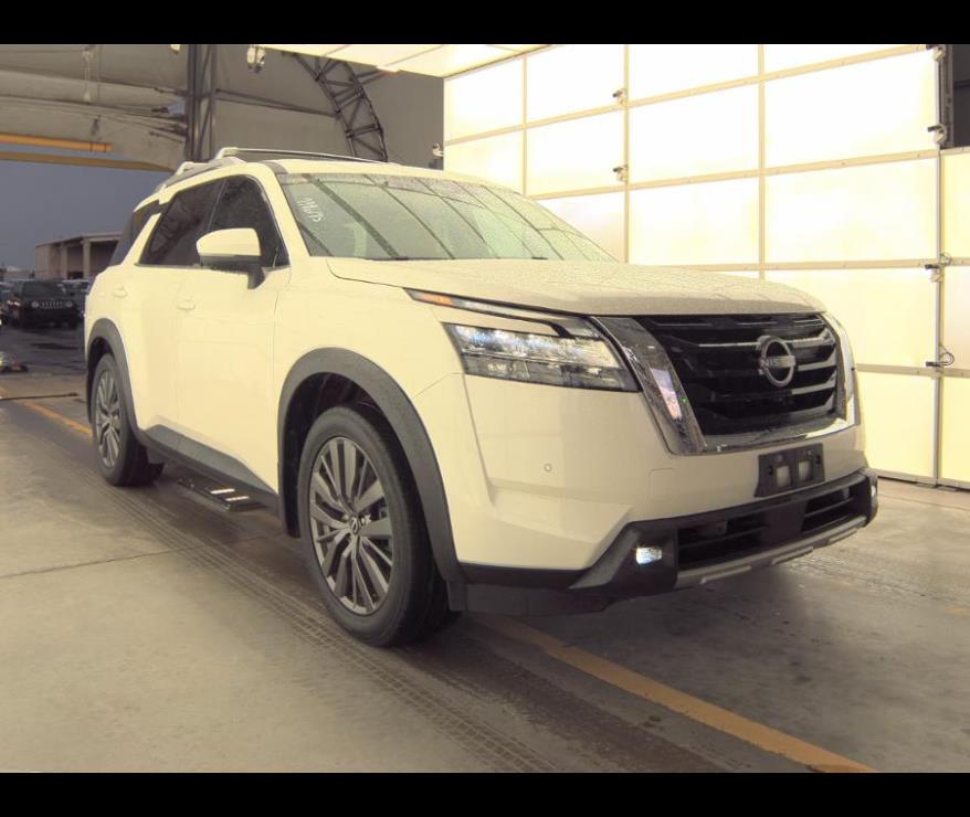 2022 Nissan Pathfinder SL FWD