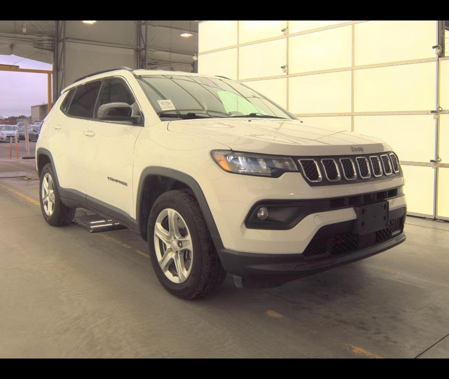Bright White Clearcoat 2023 Jeep Compass Latitude 4WD SUV / Crossover Four-Wheel Drive 8-Speed Automatic