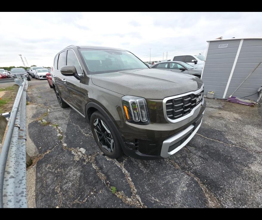 Dark Moss 2024 Kia Telluride S FWD SUV / Crossover Front-Wheel Drive Automatic