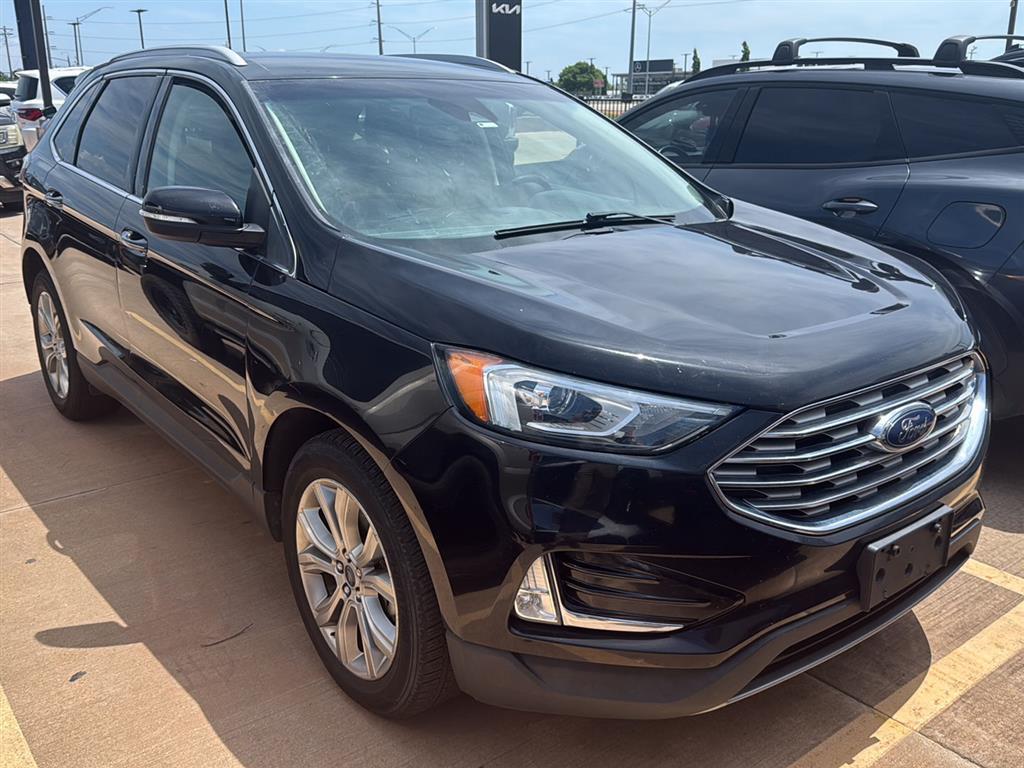 Agate Black Metallic 2019 Ford Edge Titanium FWD SUV / Crossover Front-Wheel Drive 8-Speed Automatic