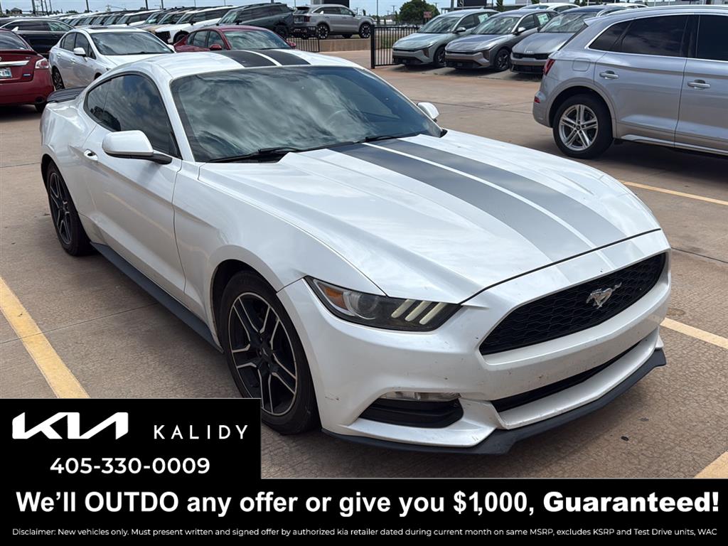 White 2017 Ford Mustang Coupe Rear-Wheel Drive
