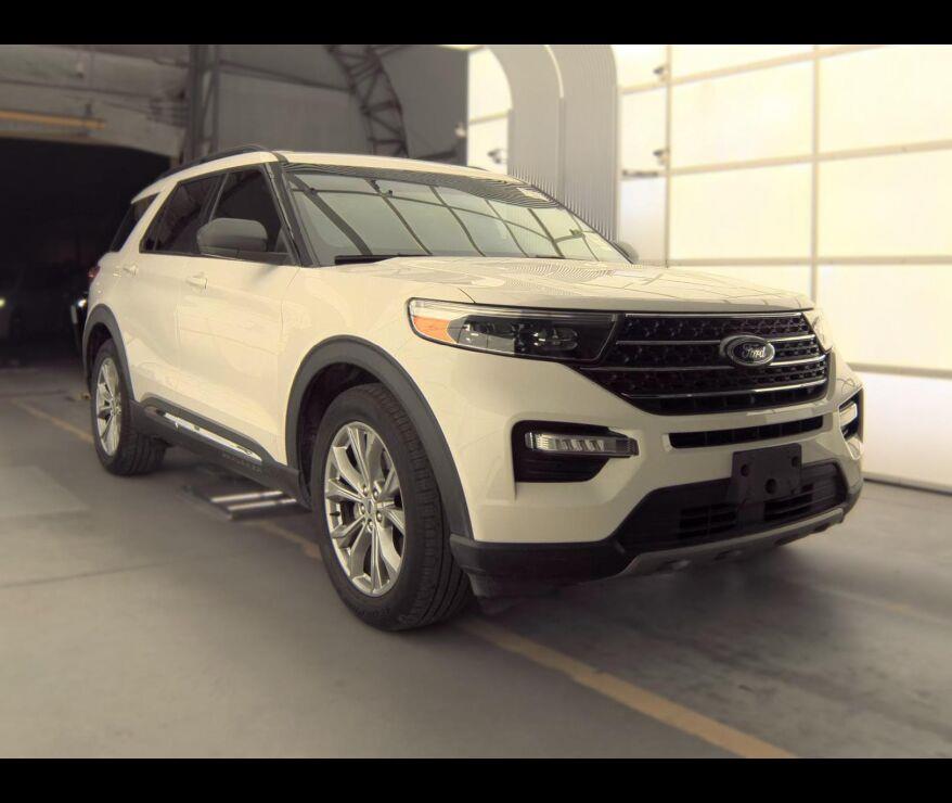 2023 Ford Explorer XLT RWD