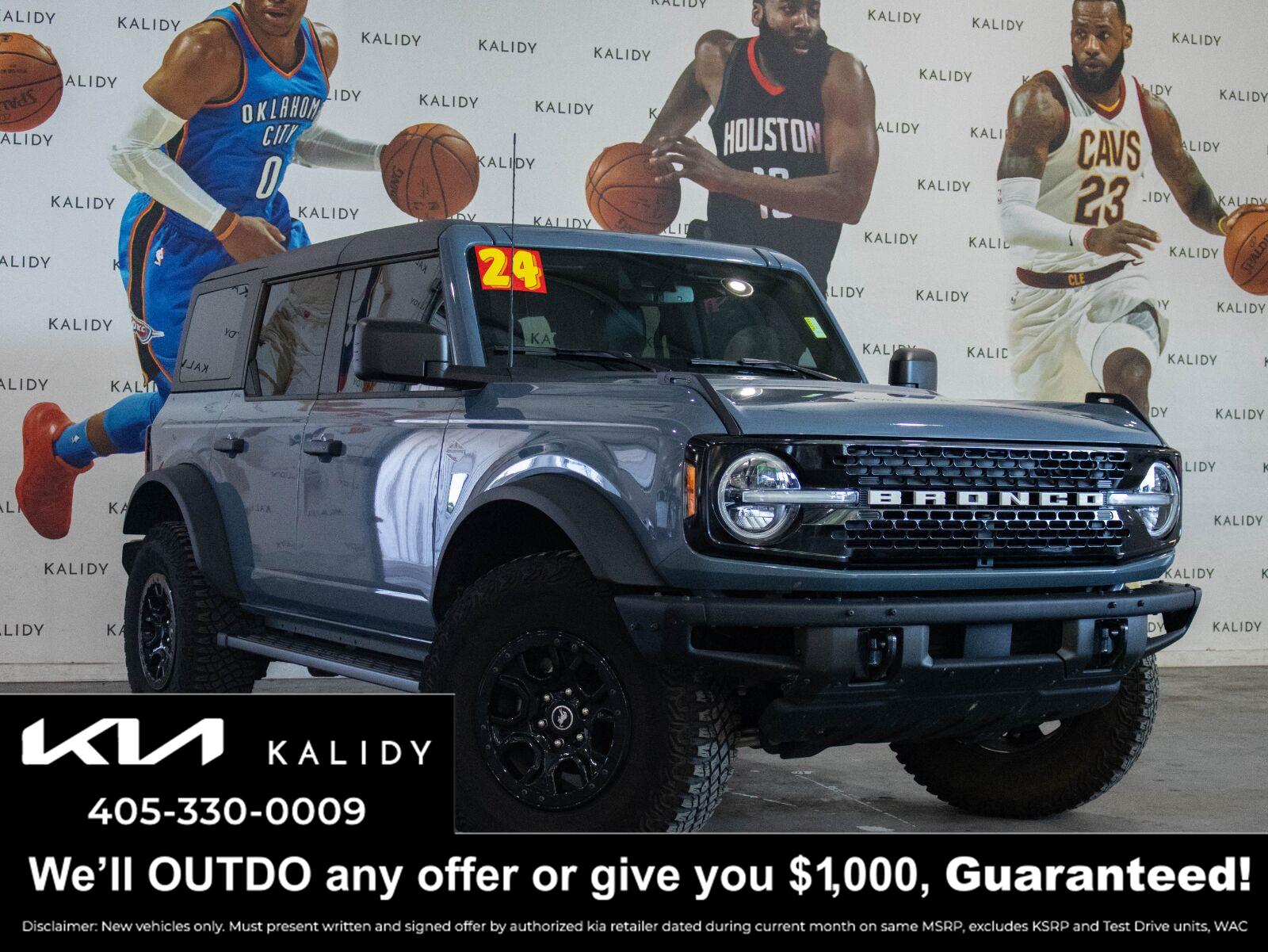 Blue (Azure Gray Metallic Tri-Coat) 2024 Ford Bronco SUV / Crossover Four-Wheel Drive Automatic