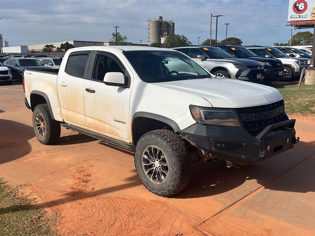Summit White 2017 Chevrolet Colorado Pickup Truck Four-Wheel Drive 8-Speed Automatic