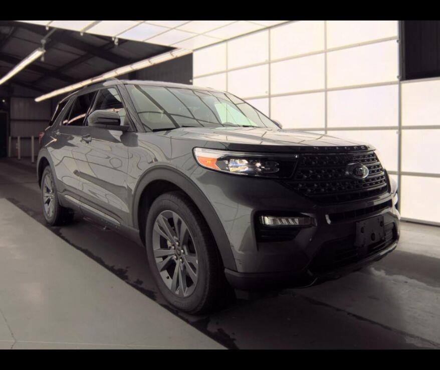 2023 Ford Explorer XLT AWD