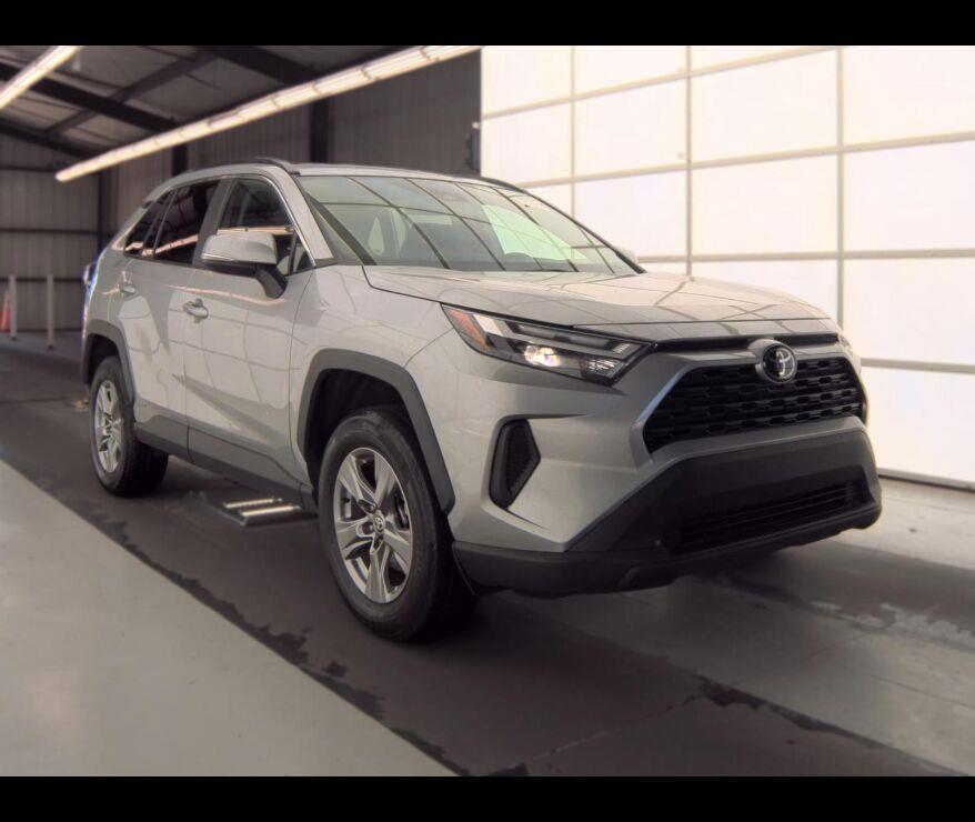 2025 Toyota RAV4 Hybrid XLE AWD