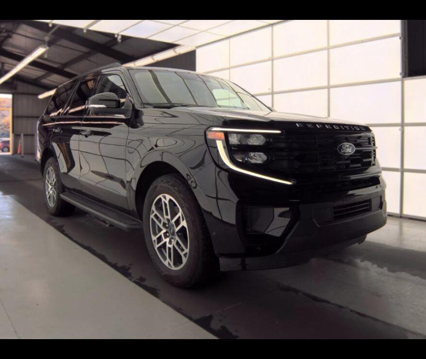 Agate Black Metallic 2025 Ford Expedition SUV / Crossover Four-Wheel Drive Automatic