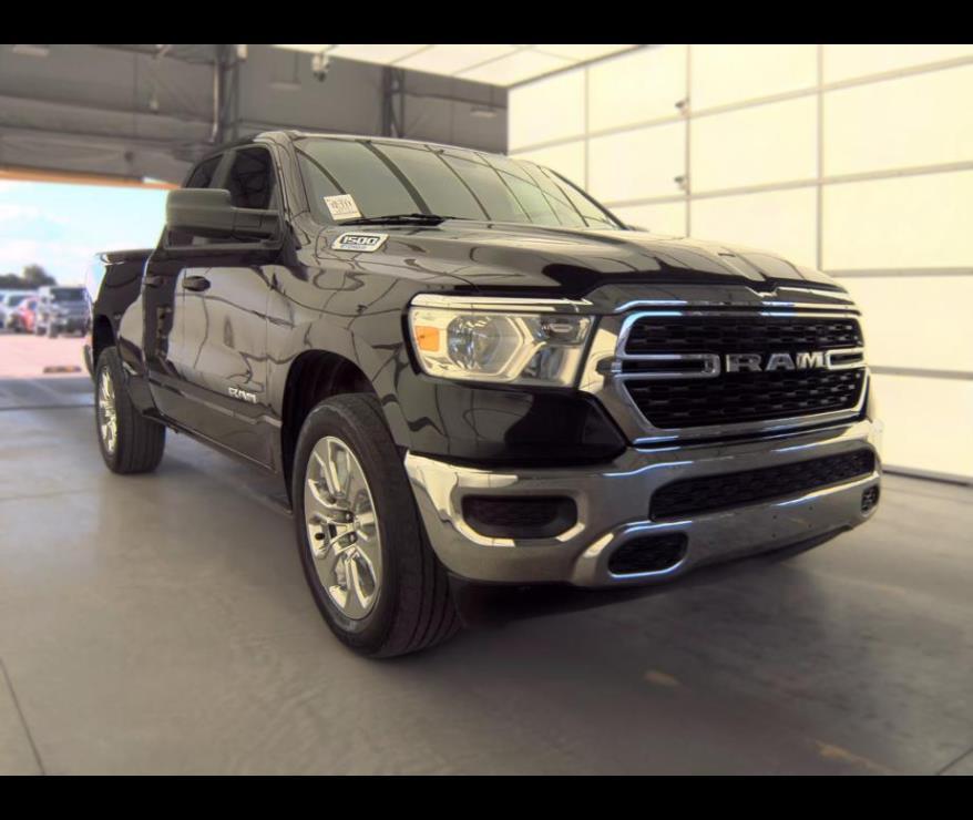 Diamond Black Crystal Pearlcoat 2023 RAM 1500 Pickup Truck Four-Wheel Drive 8-Speed Automatic