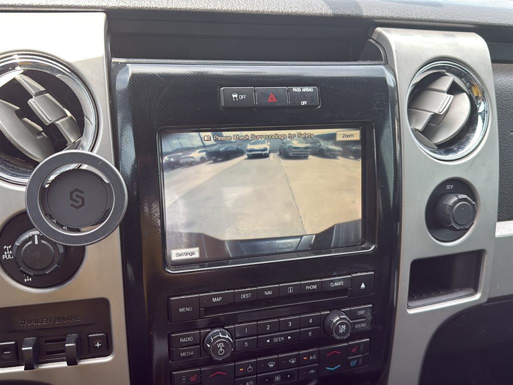 View vehicle photo 6