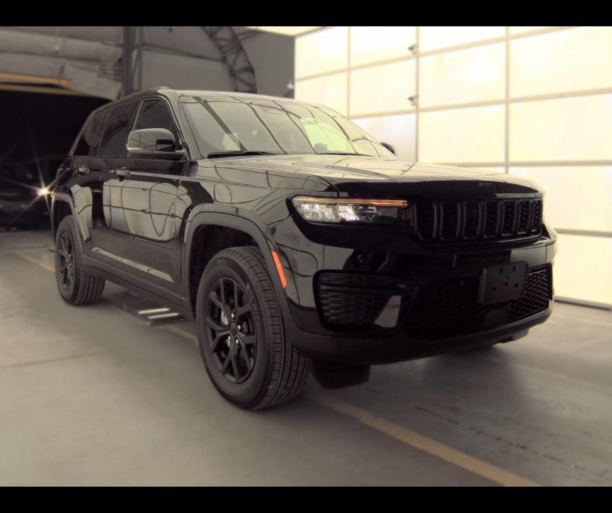 Diamond Black Crystal Pearlcoat 2025 Jeep Grand Cherokee SUV / Crossover Four-Wheel Drive 8-Speed Automatic