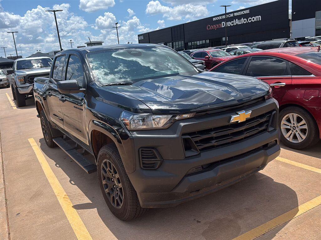 Black 2026 Chevrolet Colorado Pickup Truck Four-Wheel Drive 8-Speed Automatic