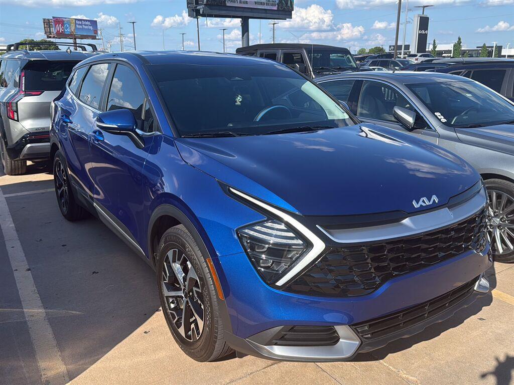 Sapphire Blue 2024 Kia Sportage SUV / Crossover Front-Wheel Drive Automatic