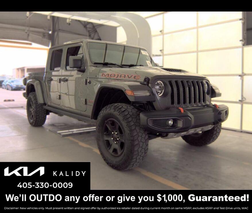 Sting-Gray Clearcoat 2020 Jeep Gladiator Pickup Truck Four-Wheel Drive 8-Speed Automatic