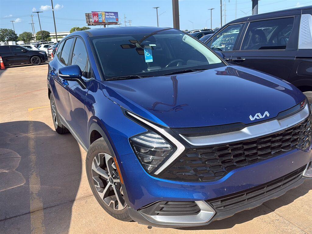 Sapphire Blue 2024 Kia Sportage SUV / Crossover Front-Wheel Drive Automatic