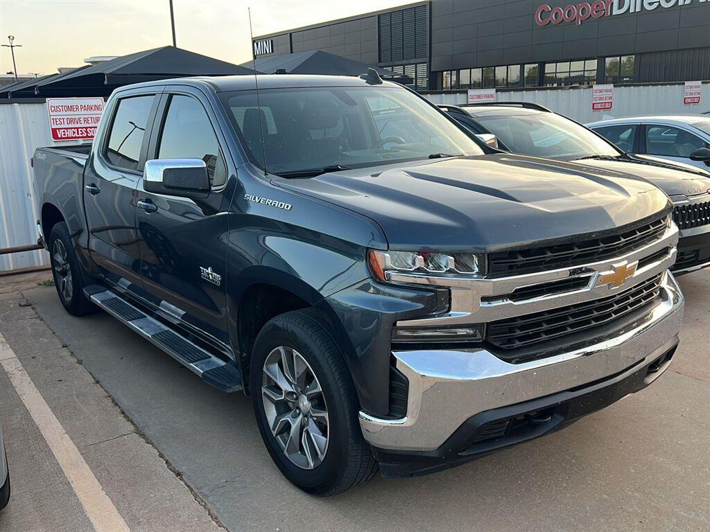 Shadow Gray Metallic 2020 Chevrolet Silverado 1500 Pickup Truck Four-Wheel Drive 8-Speed Automatic