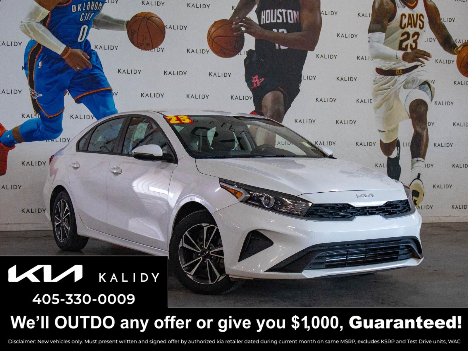 Snow White Pearl 2023 Kia Forte Sedan Front-Wheel Drive Continuously Variable Transmission