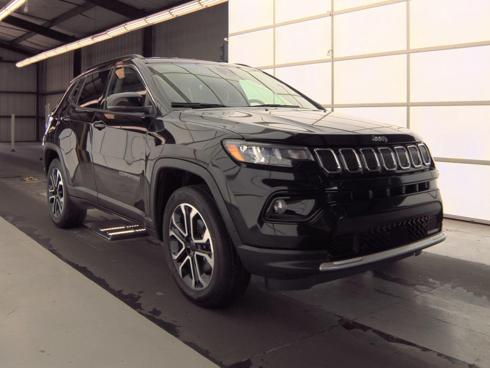 Diamond Black Crystal Pearlcoat 2022 Jeep Compass SUV / Crossover Four-Wheel Drive 9-Speed Automatic