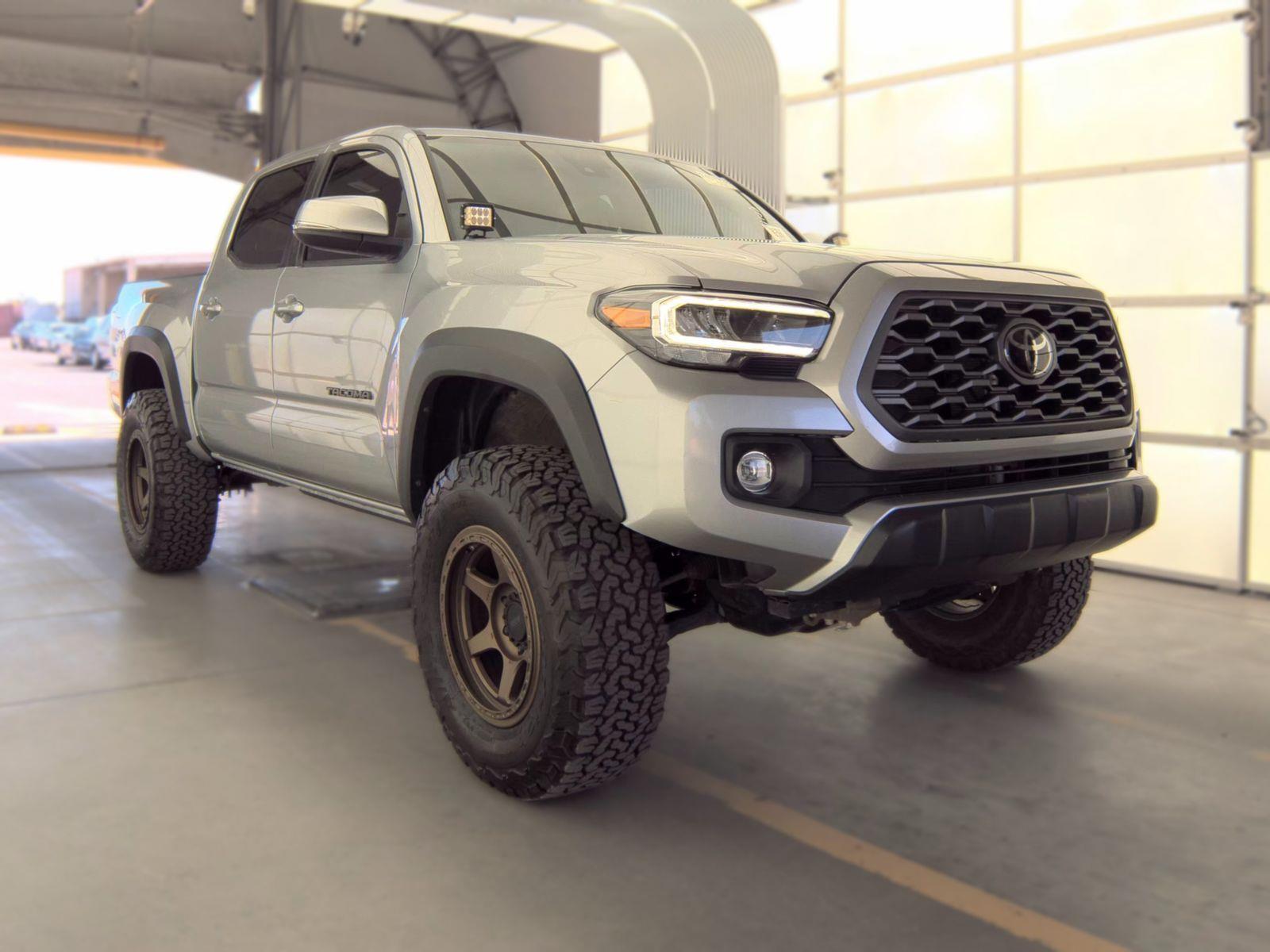 Celestial Silver Metallic 2022 Toyota Tacoma Pickup Truck Four-Wheel Drive Automatic