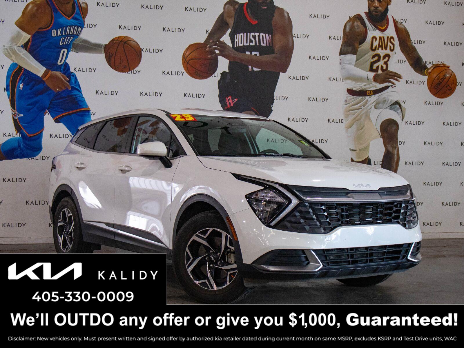 Snow White Pearl 2023 Kia Sportage SUV / Crossover Front-Wheel Drive Automatic