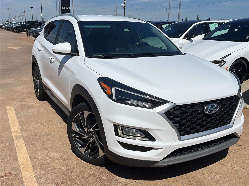 Winter White 2021 Hyundai Tucson SUV / Crossover Front-Wheel Drive Automatic