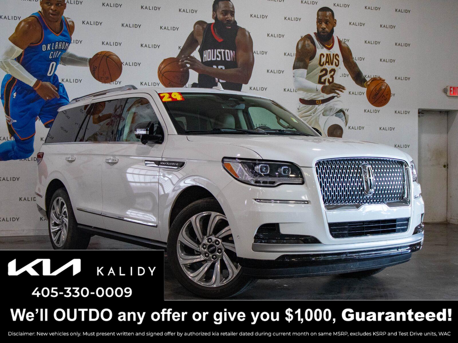 Pristine White Metallic Tri-Coat 2024 Lincoln Navigator SUV / Crossover Four-Wheel Drive Automatic