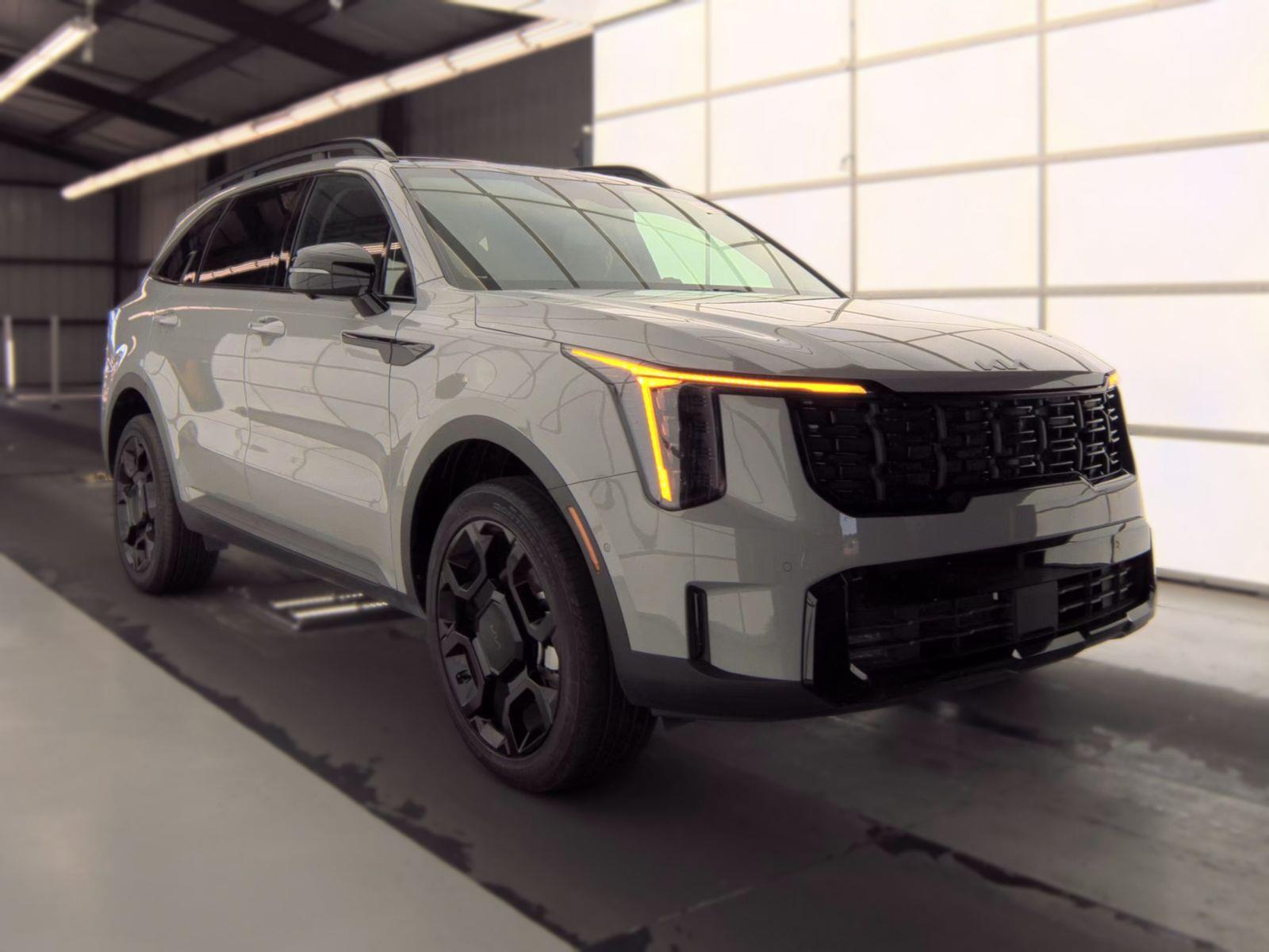 Wolf Gray 2026 Kia Sorento SUV / Crossover All-Wheel Drive