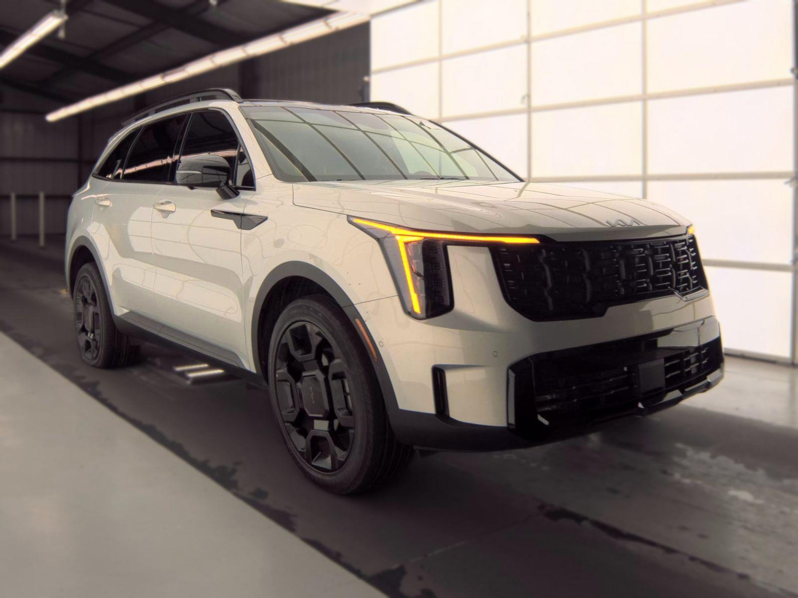 White (Ivory Silver) 2026 Kia Sorento SUV / Crossover All-Wheel Drive