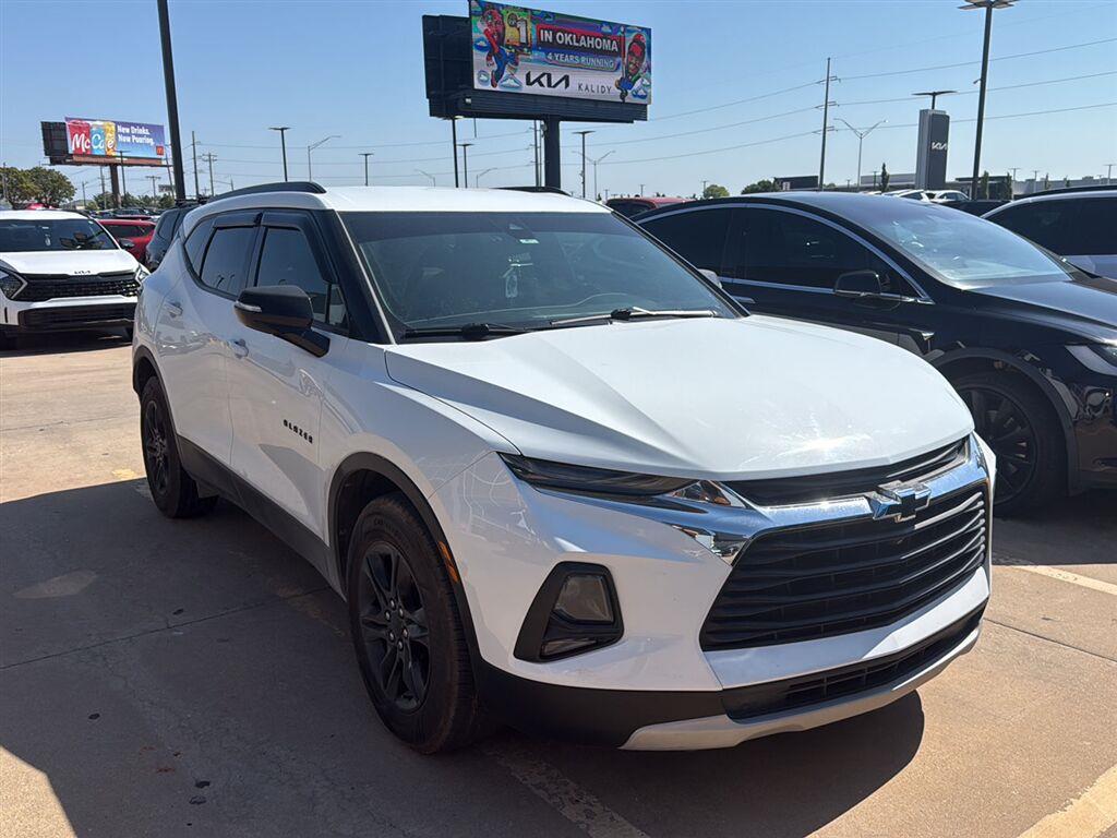 Summit White 2019 Chevrolet Blazer SUV / Crossover Front-Wheel Drive 9-Speed Automatic