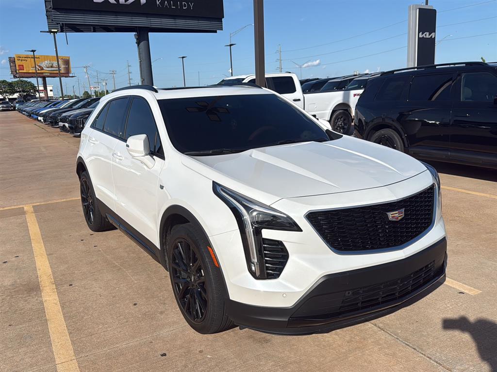 Crystal White Tricoat 2023 Cadillac XT4 SUV / Crossover Front-Wheel Drive 9-Speed Automatic