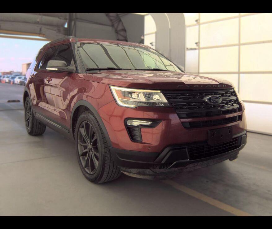 Ruby Red Metallic Tinted Clearcoat 2018 Ford Explorer SUV / Crossover Front-Wheel Drive 6-Speed Automatic