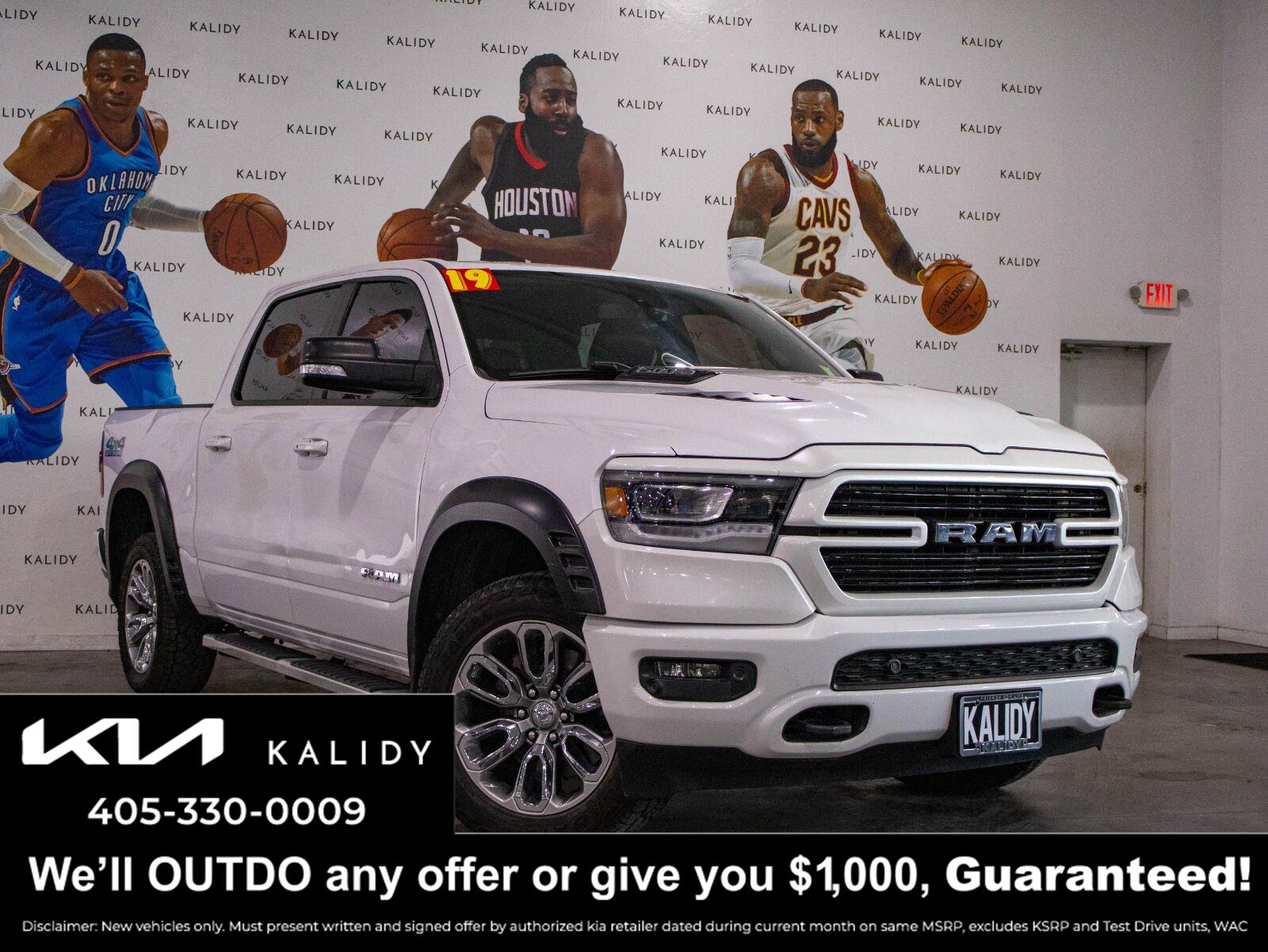 Ivory White Tri-Coat Pearlcoat 2019 RAM 1500 Pickup Truck Four-Wheel Drive 8-Speed Automatic