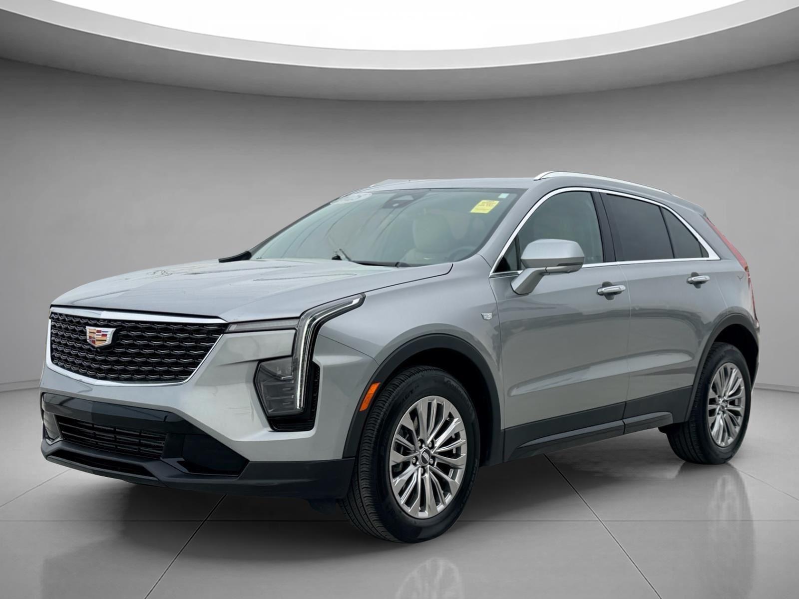 Argent Silver Metallic 2025 Cadillac XT4 Premium Luxury FWD SUV / Crossover Front-Wheel Drive 9-Speed Automatic