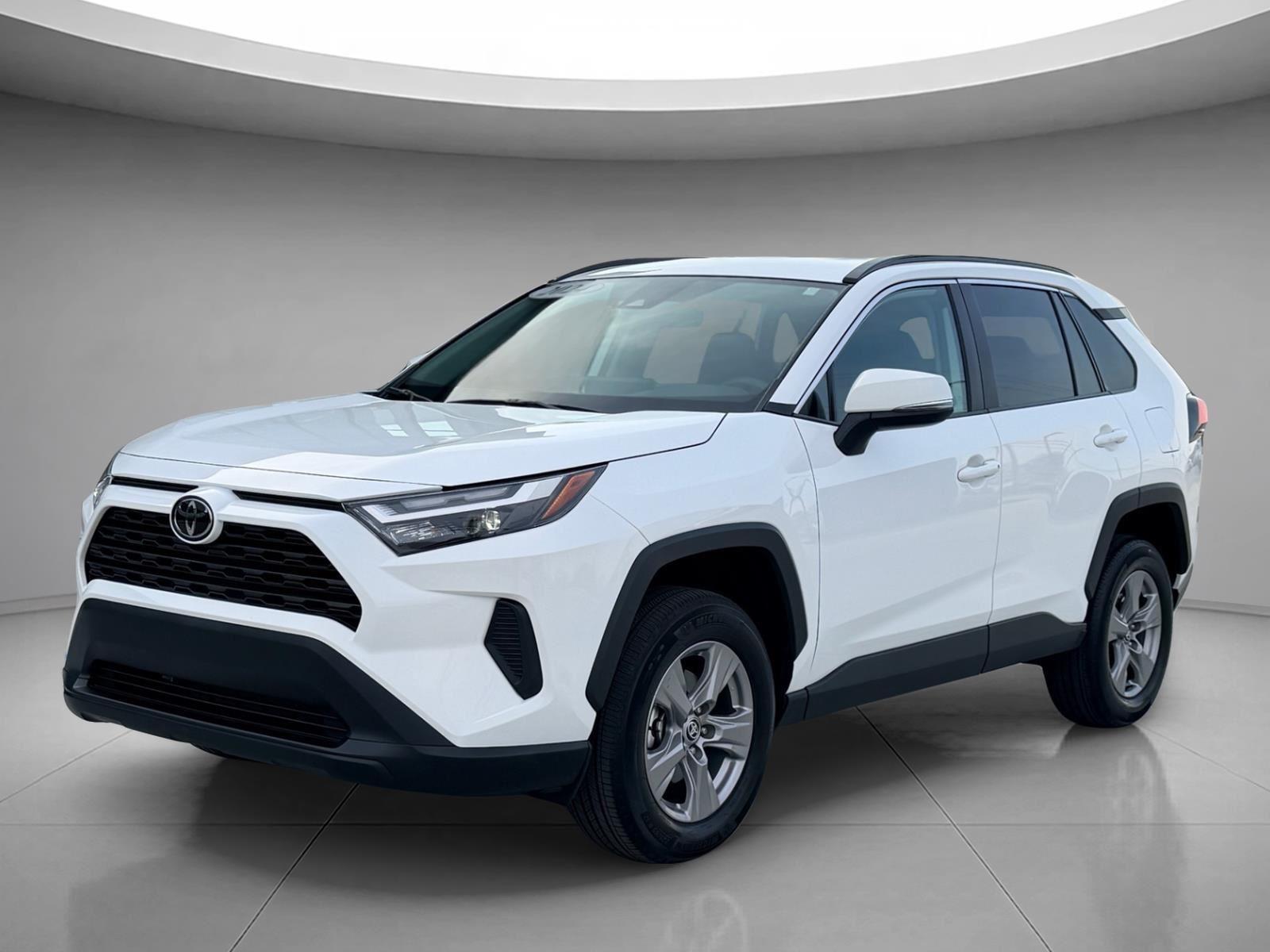 Ice Cap 2024 Toyota RAV4 XLE FWD SUV / Crossover Front-Wheel Drive 8-Speed Automatic