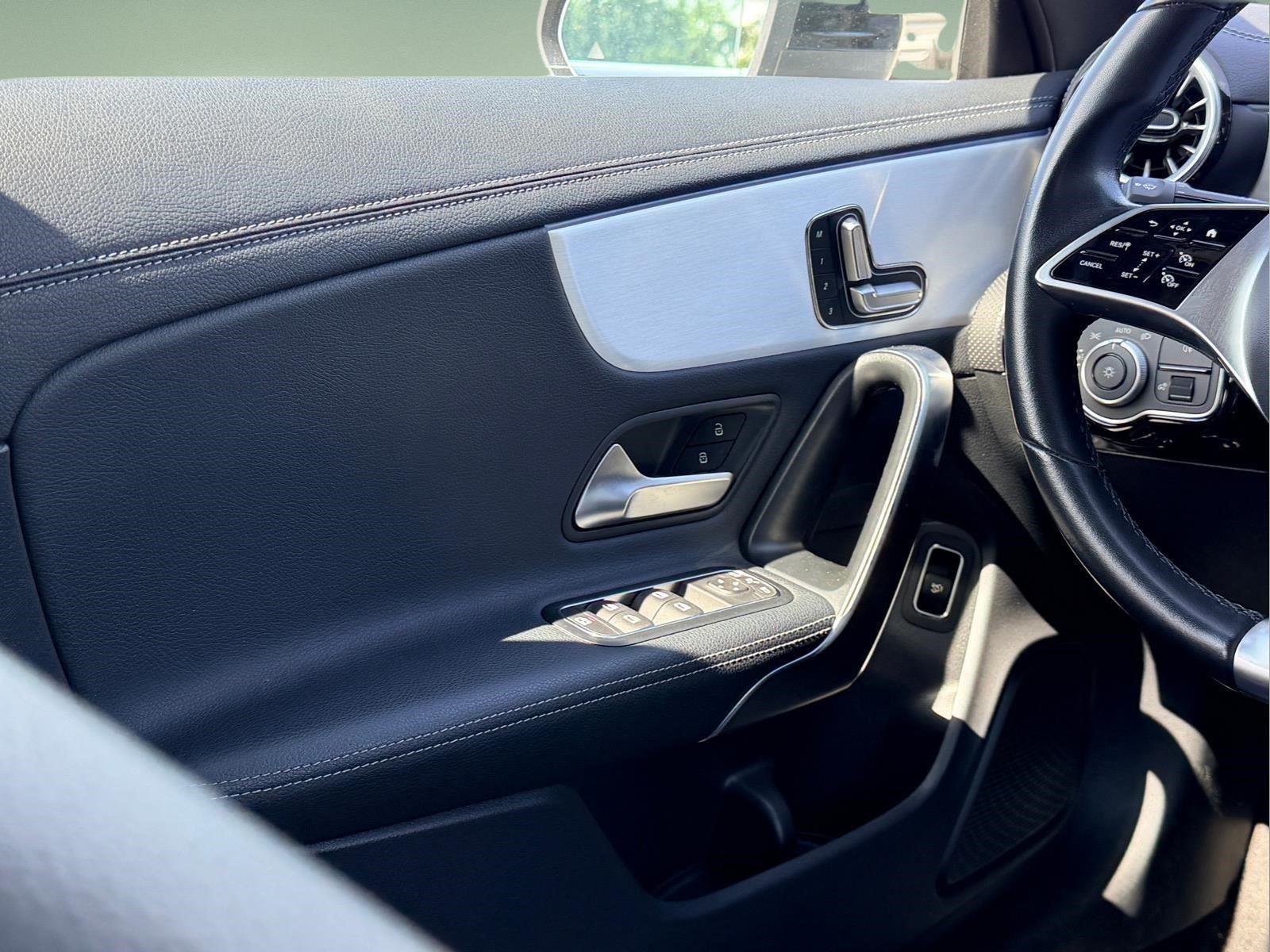 Used 2025  Mercedes-Benz CLA 250 image 31
