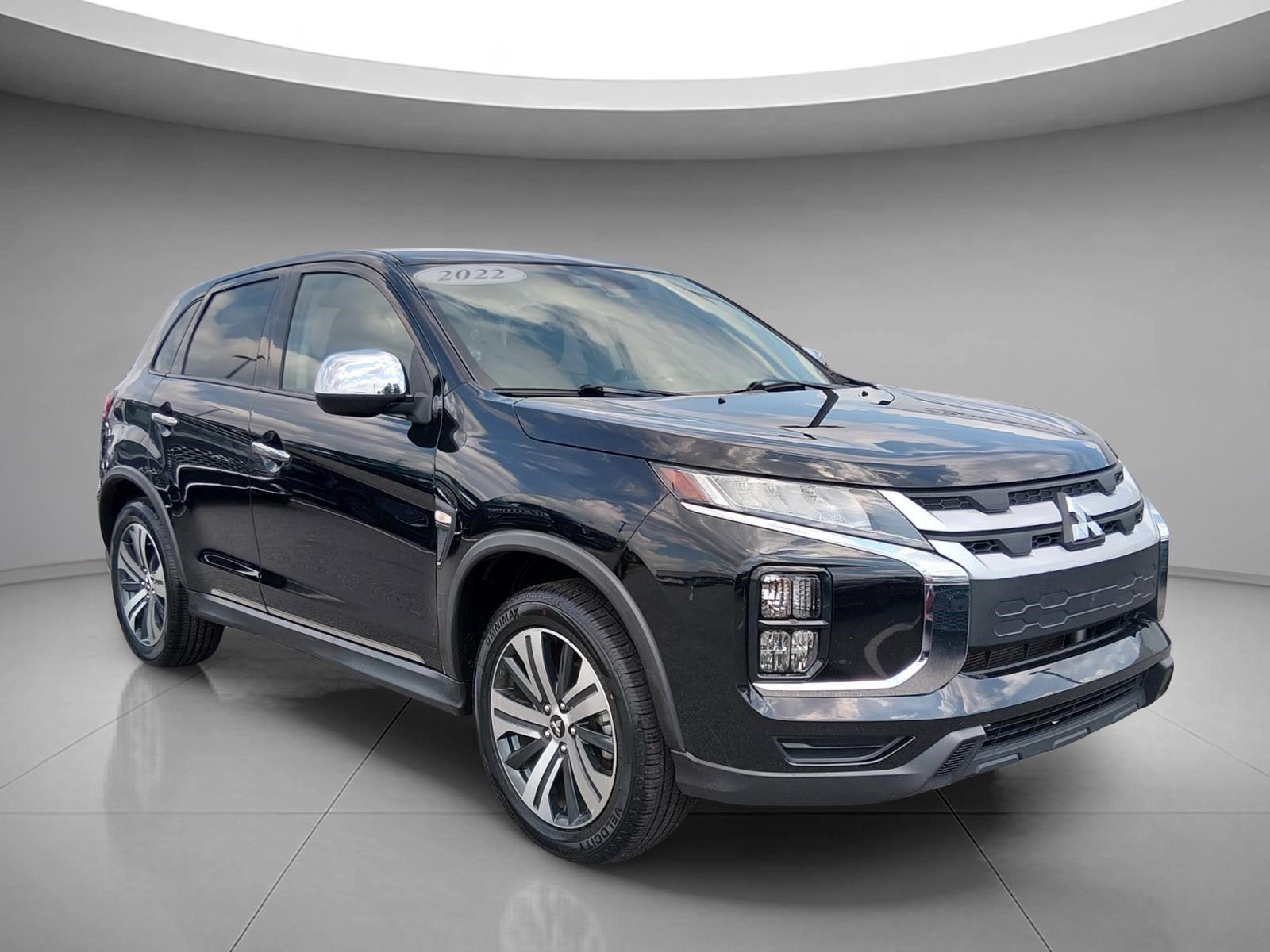 Used 2022  MITSUBISHI  image 3