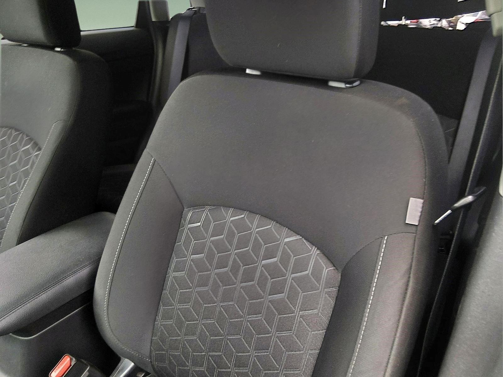 Used 2022  MITSUBISHI  image 15