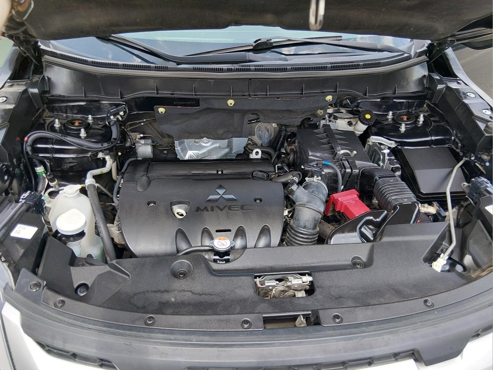 Used 2022  MITSUBISHI  image 19