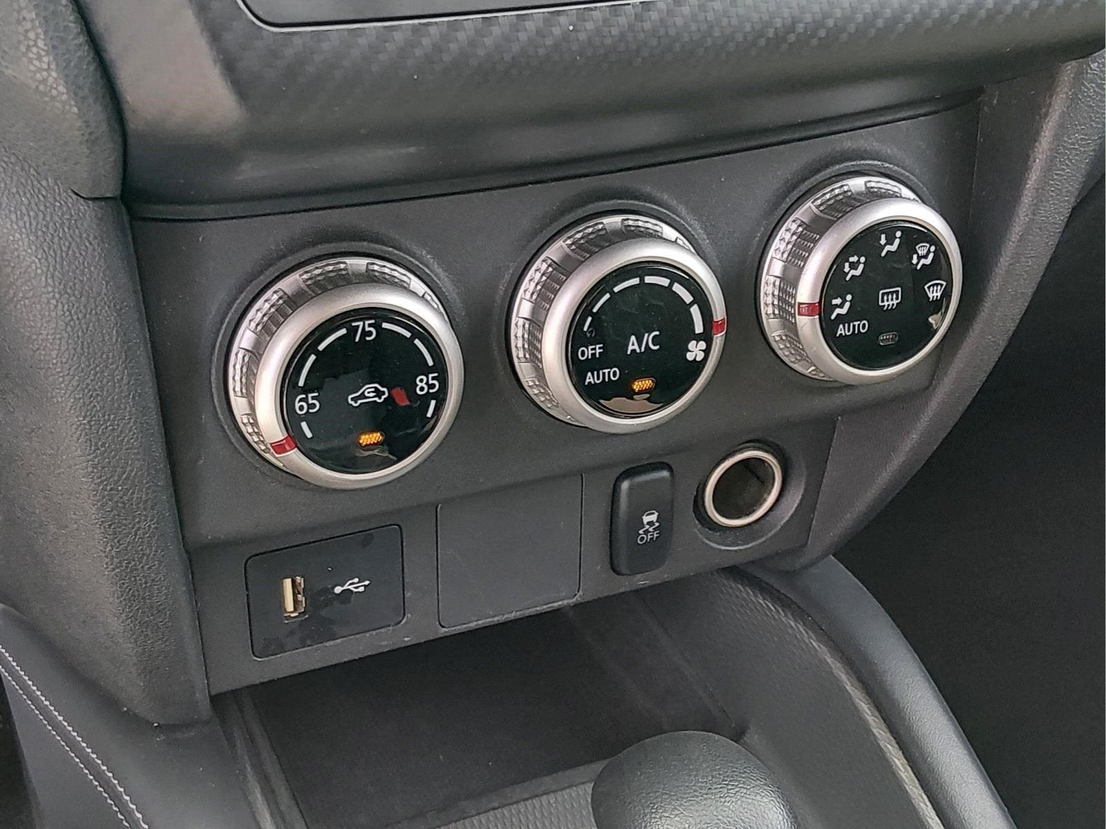 Used 2022  MITSUBISHI  image 23