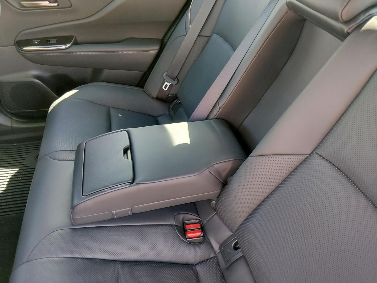 Used 2026 Oxygen White Toyota XLE image 20