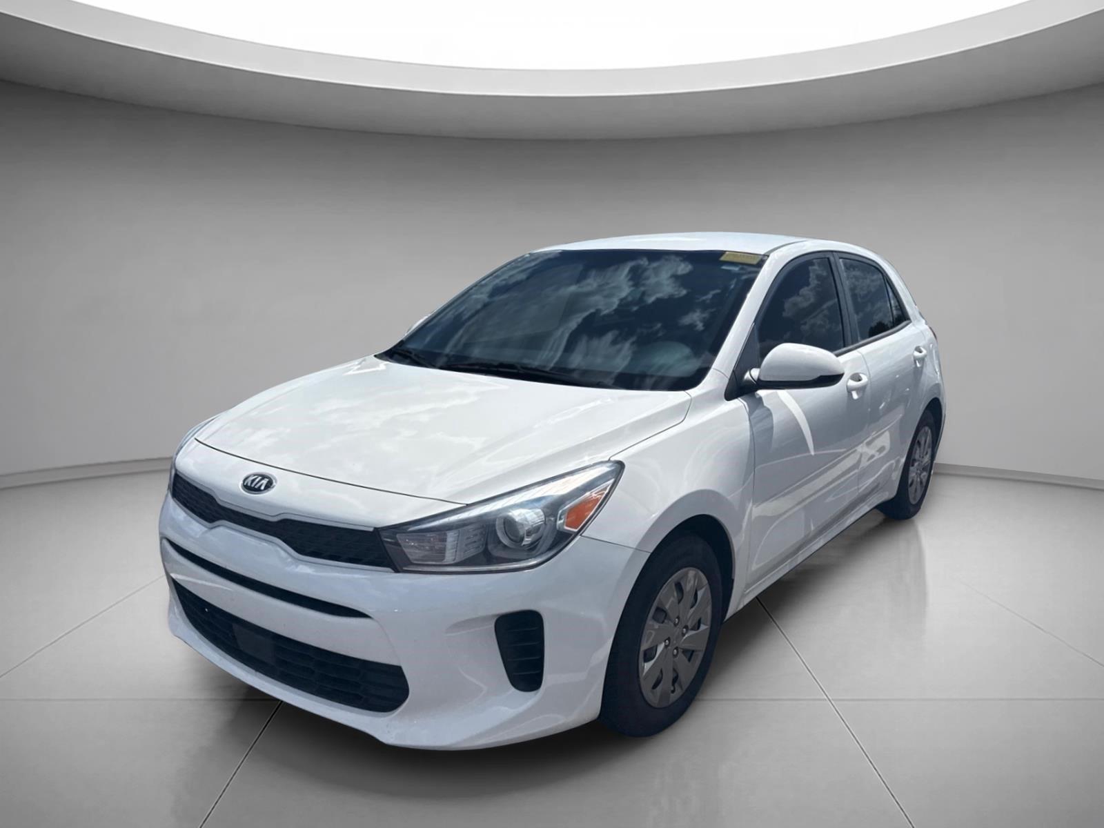 Clear White 2019 Kia Rio5 Hatchback Front-Wheel Drive 6-Speed Automatic