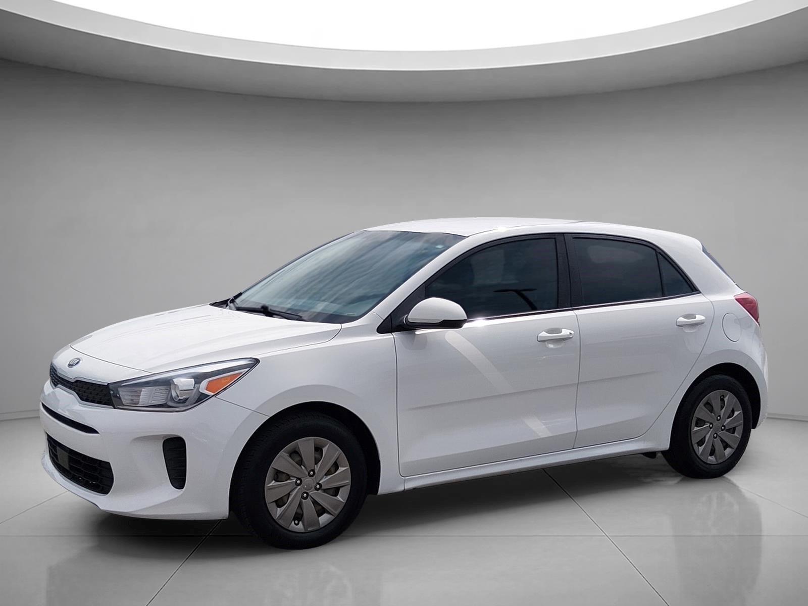Clear White 2019 Kia Rio5 Hatchback Front-Wheel Drive 6-Speed Automatic
