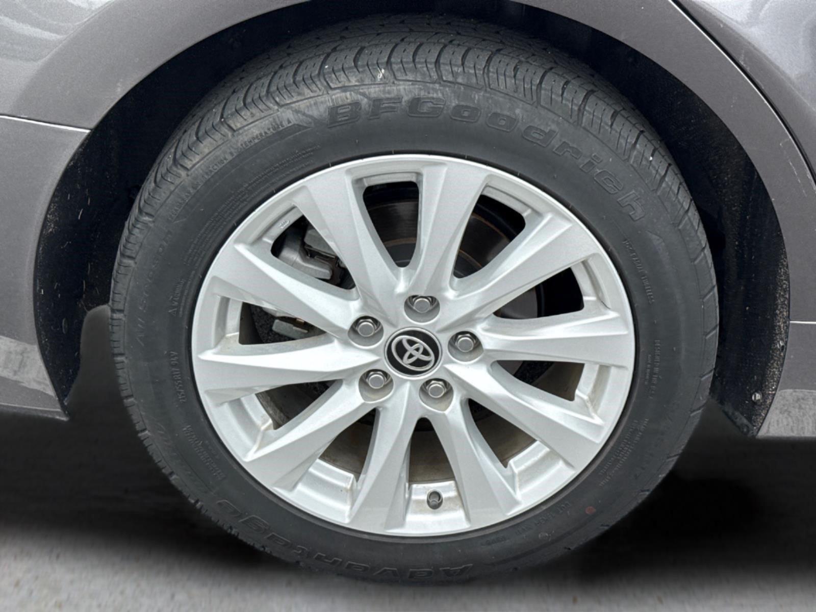 Used 2020 Predawn Gray Mica Toyota LE image 19