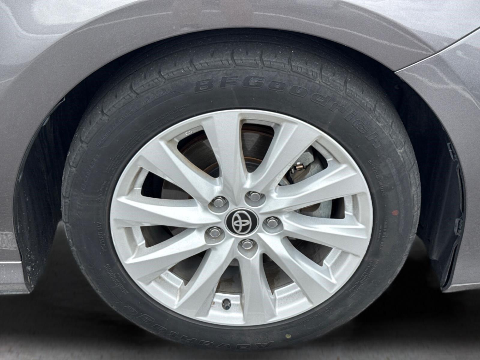 Used 2020 Predawn Gray Mica Toyota LE image 22