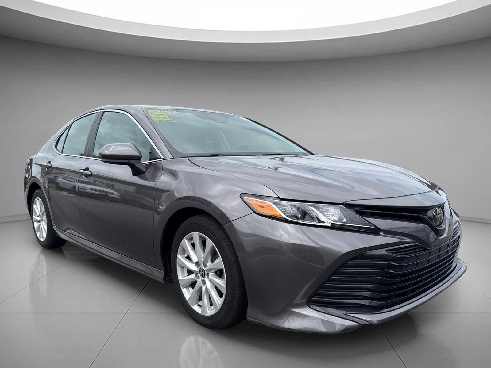 Used 2020 Predawn Gray Mica Toyota LE image 24