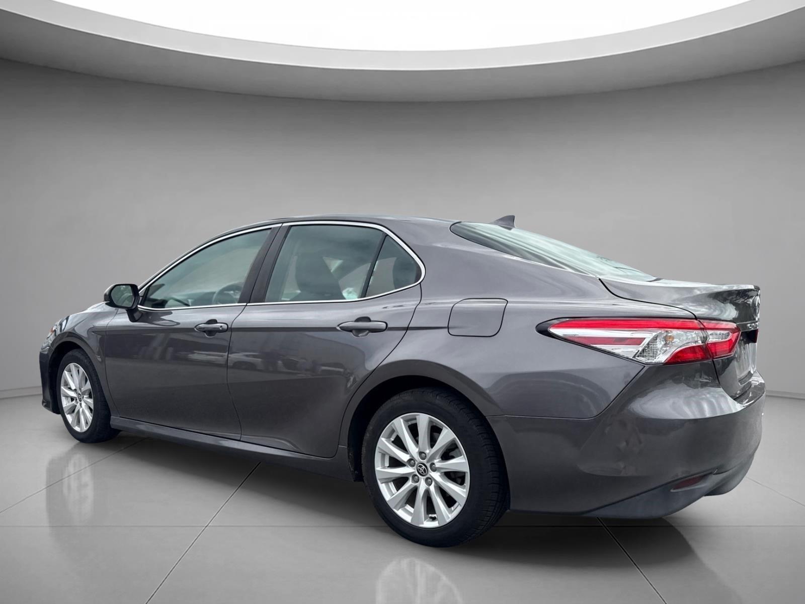 Used 2020 Predawn Gray Mica Toyota LE image 9