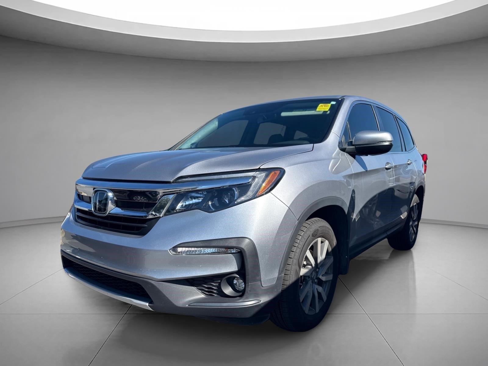 Lunar Silver Metallic 2022 Honda Pilot SUV / Crossover Front-Wheel Drive Automatic