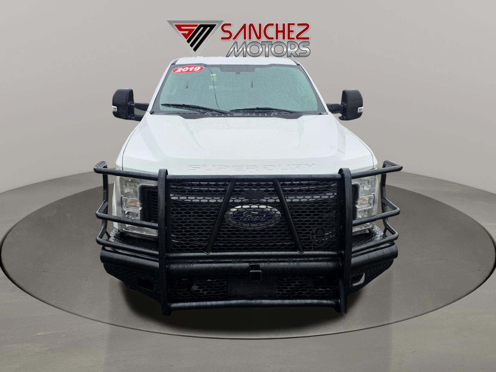 2019 Ford F-350 Super Duty XL's photo