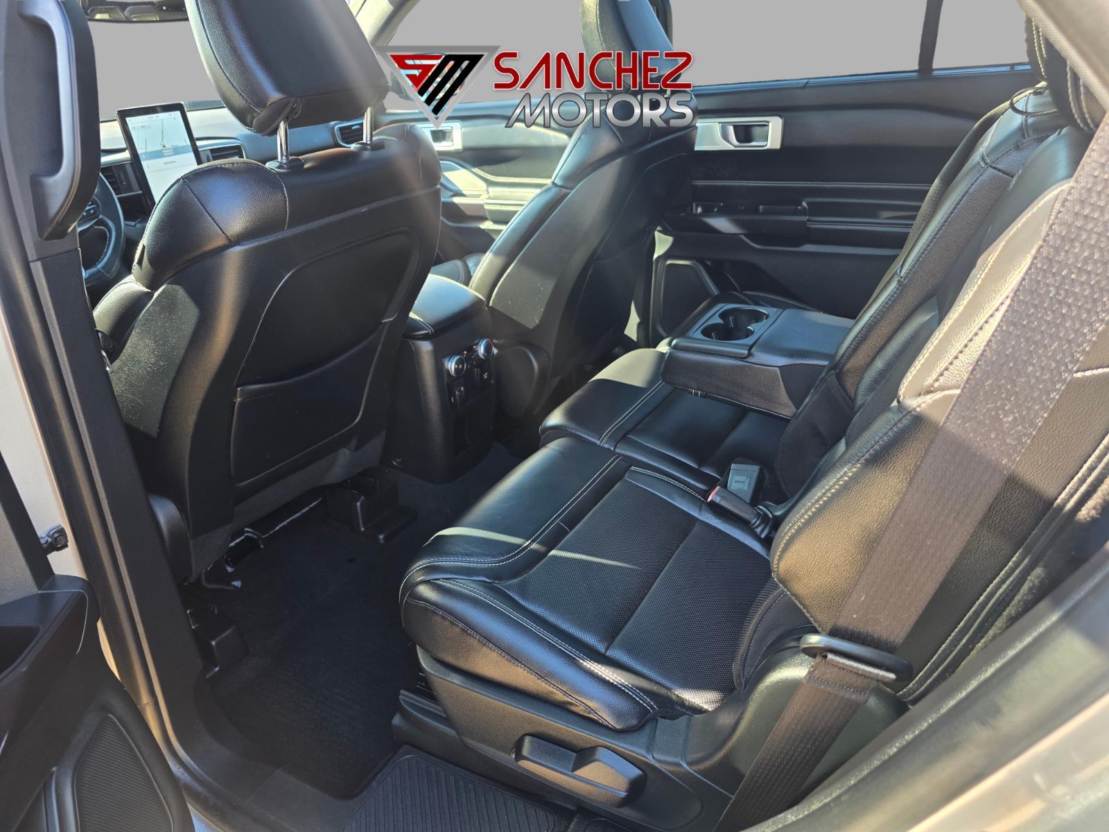 2020 Ford Explorer ST - Photo 8