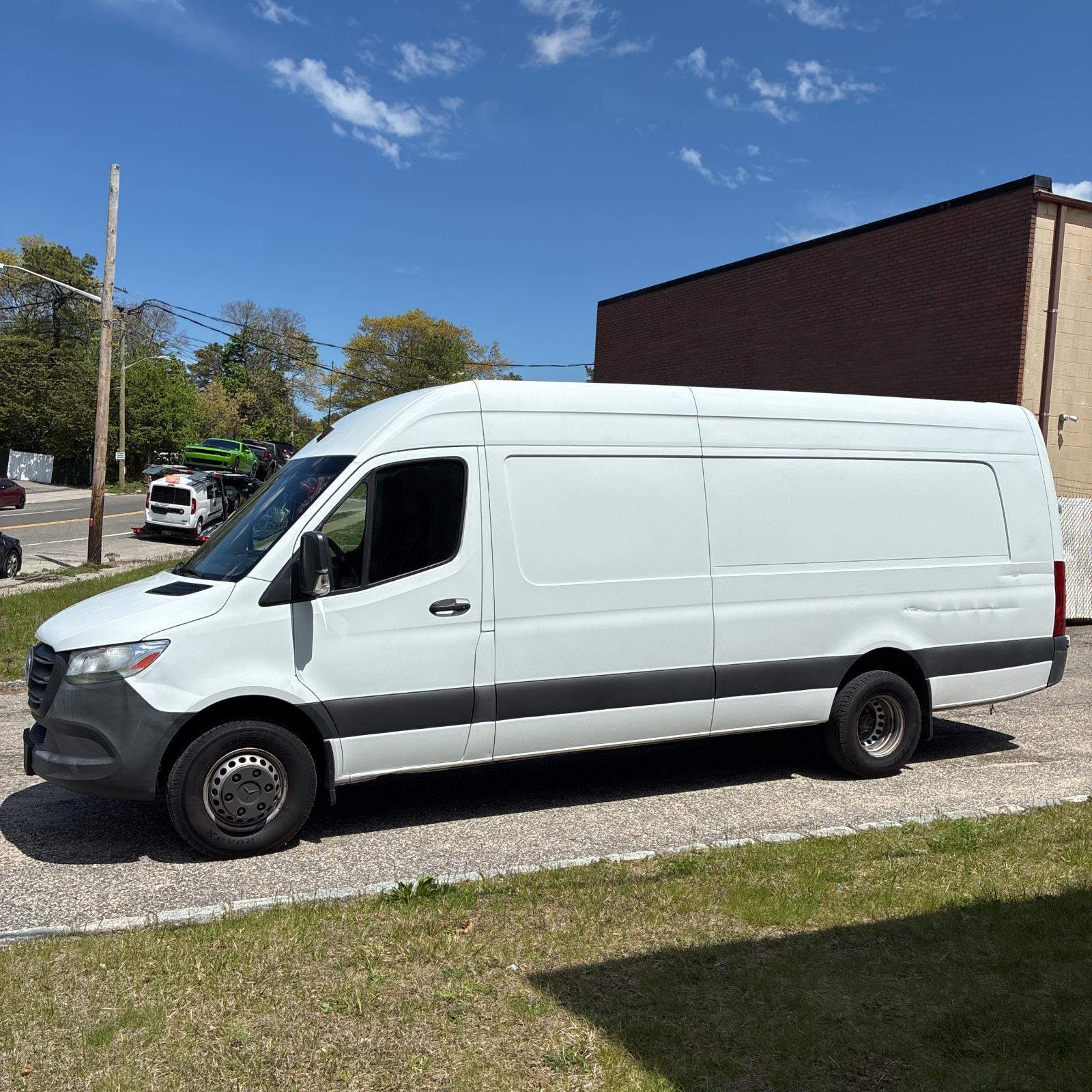 2020 Mercedes-Benz Sprinter 3500XD 170 Ext WB 3.0D High Roof's photo
